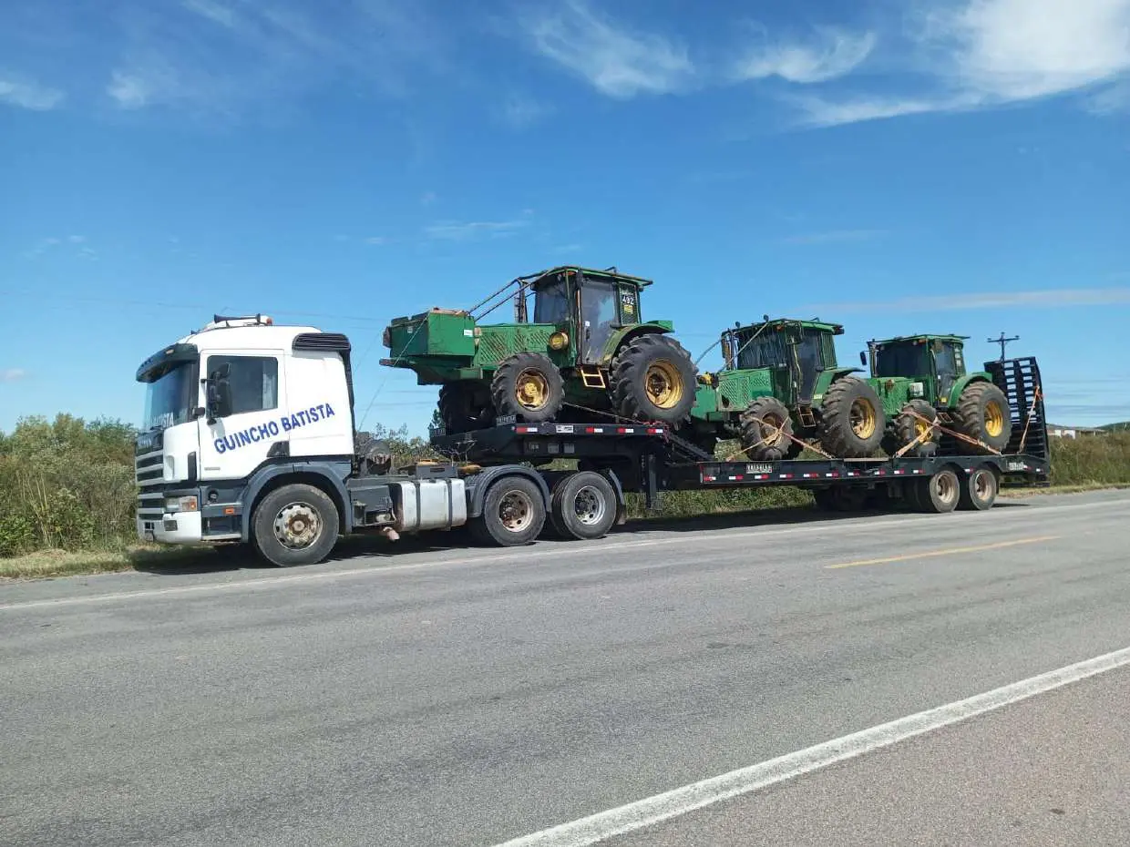 Movimentação de equipamento pesado
